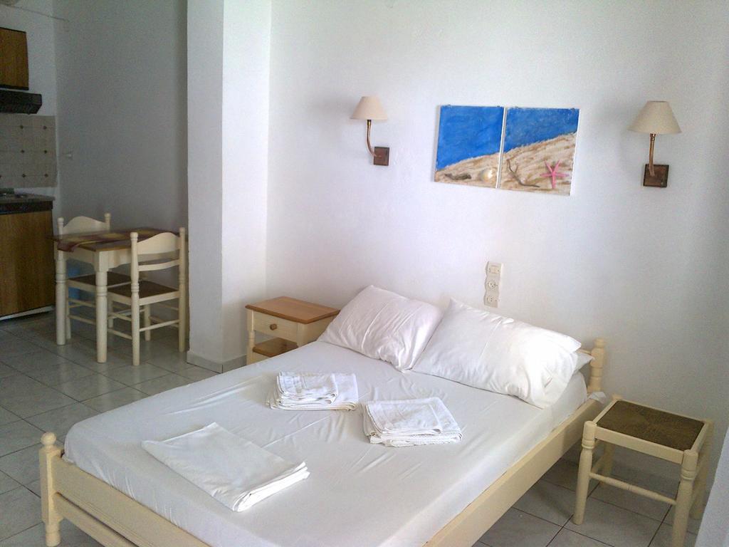 Aeolos Hotel Apartments Githio Exterior foto
