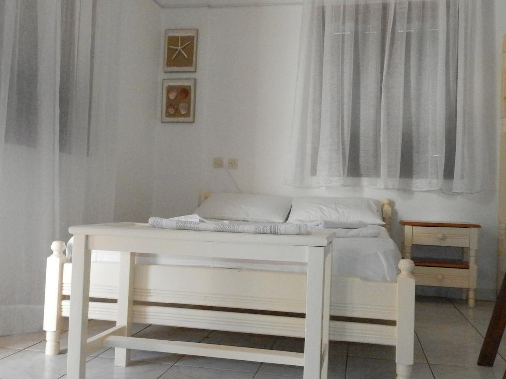 Aeolos Hotel Apartments Githio Habitación foto