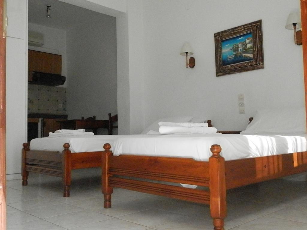 Aeolos Hotel Apartments Githio Exterior foto