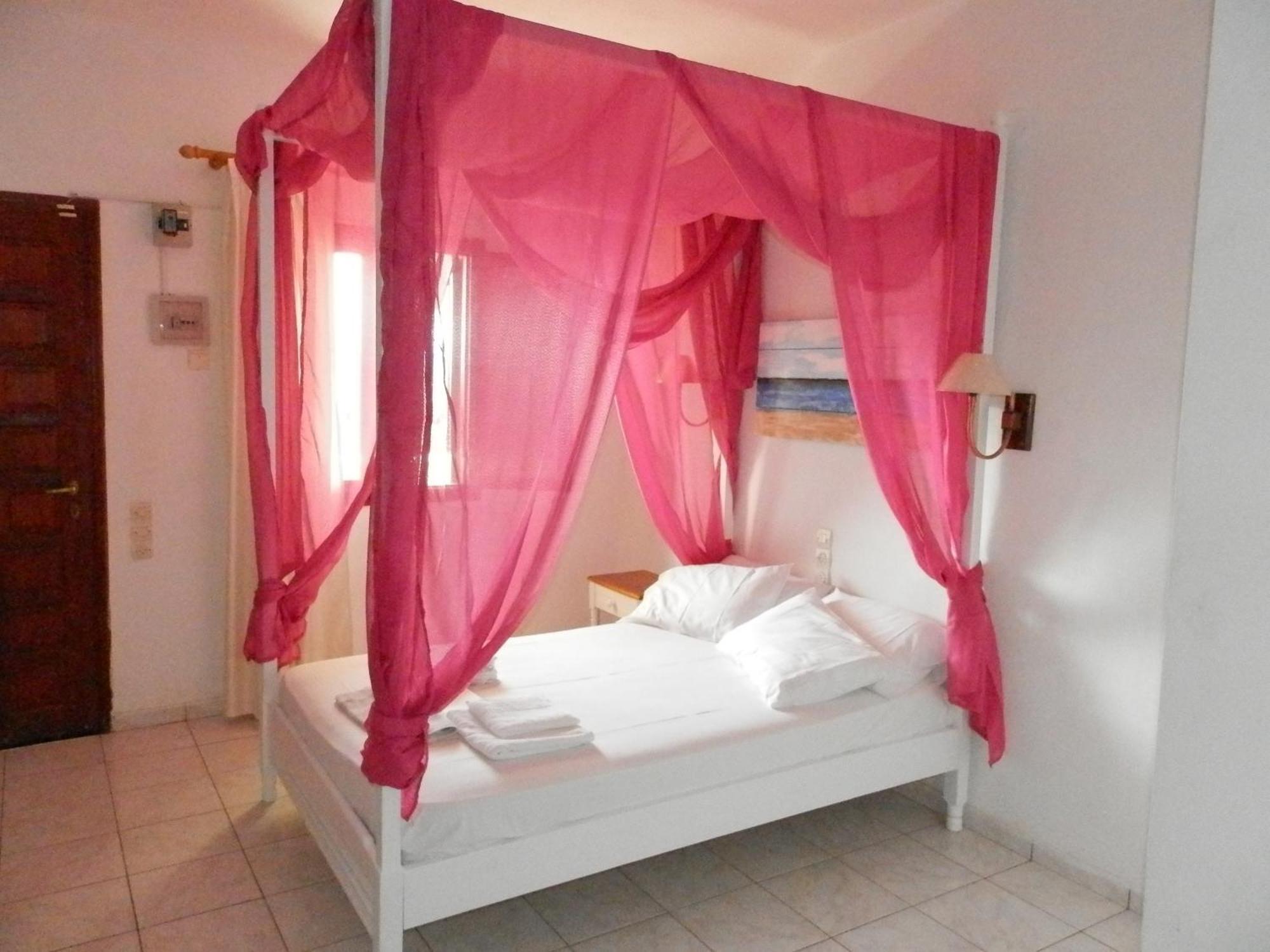Aeolos Hotel Apartments Githio Exterior foto