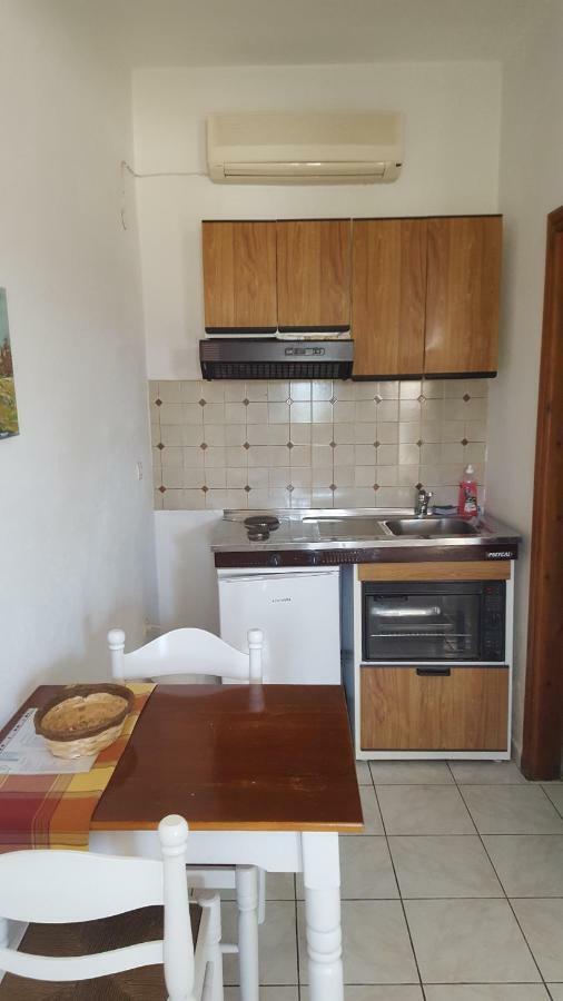 Aeolos Hotel Apartments Githio Exterior foto
